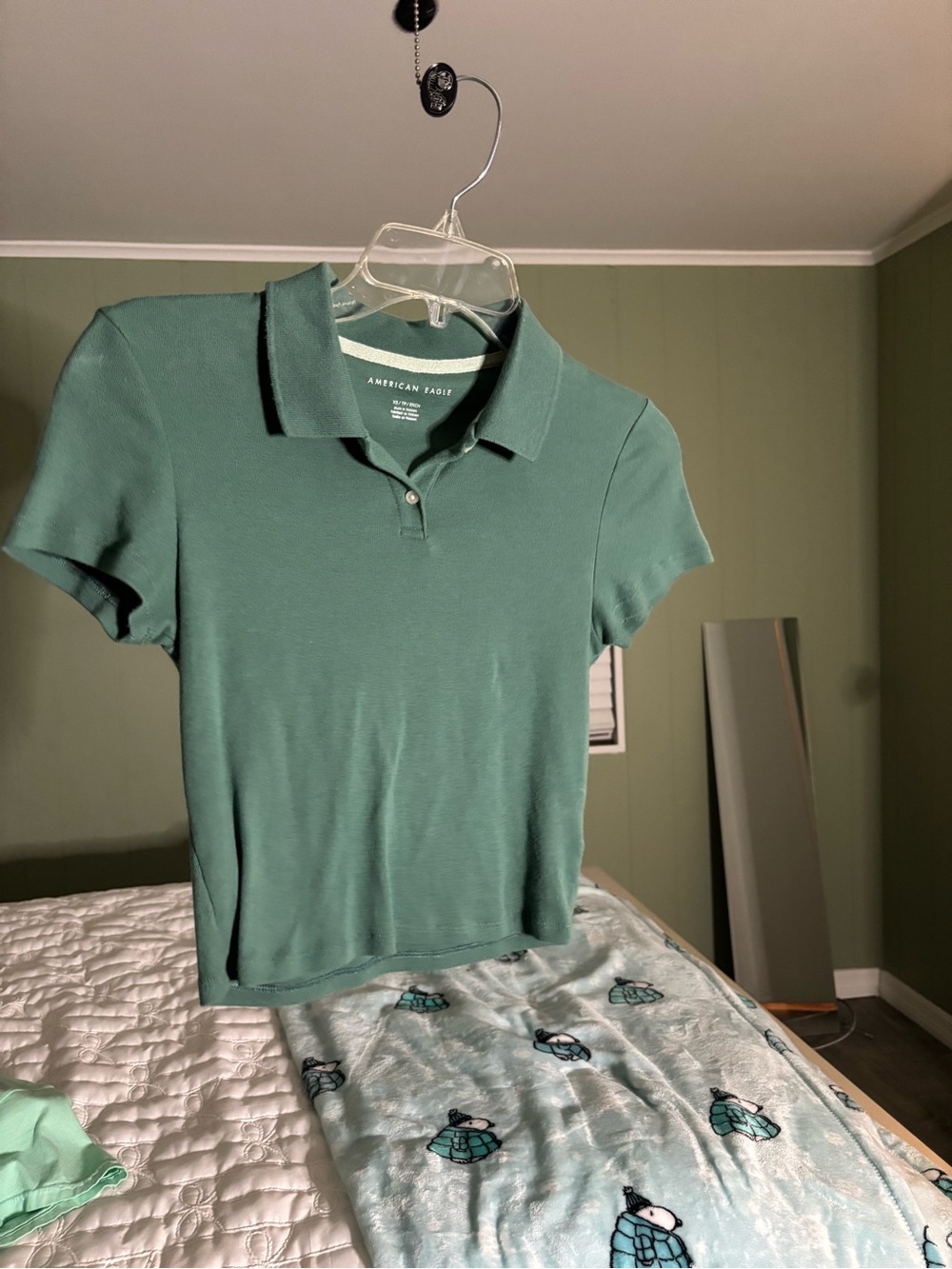 American eagle green cropped button up